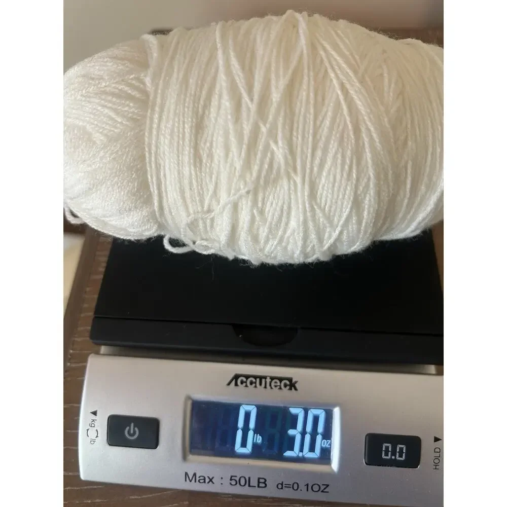 Mixed Lot Of Yarn Skein Brown White Bernat Pipsqueak Yarn Polyester Acrylic 16oz